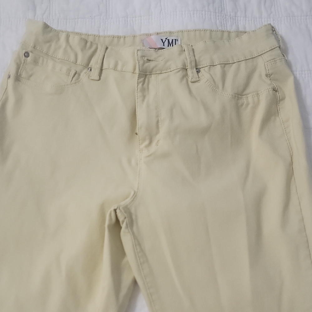 YMI Skinny Jeans in Light Cream